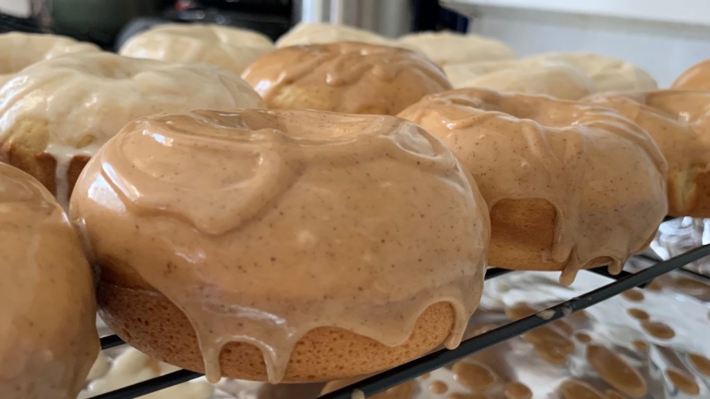 The Great Doughnut Endeavors of 2020 (part 2 of 2, CAKE DOUGHNUTS FOR THE&nbsp;WIN)